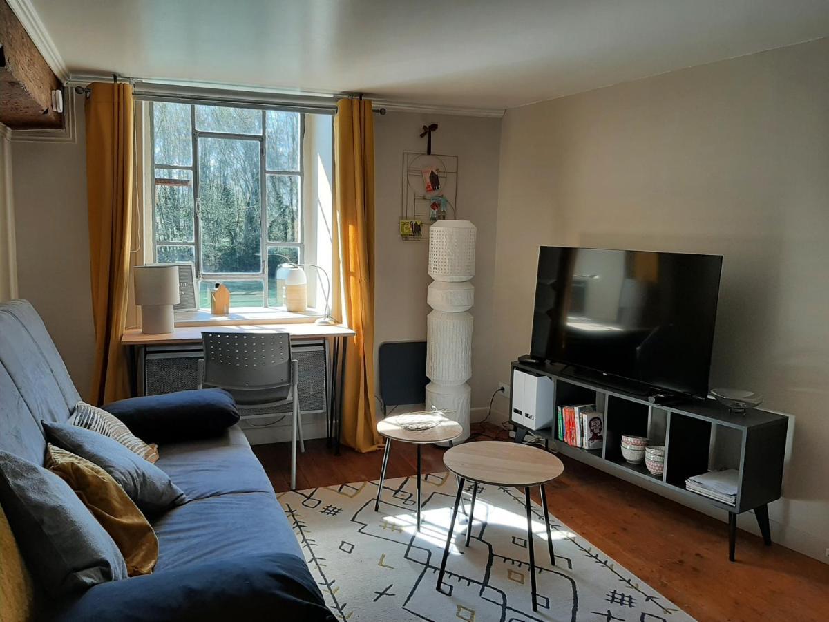 Dans Moulin Au Bord De L'Eau, Appartement Chaleureux Saint-Pryvé-Saint-Mesmin المظهر الخارجي الصورة
