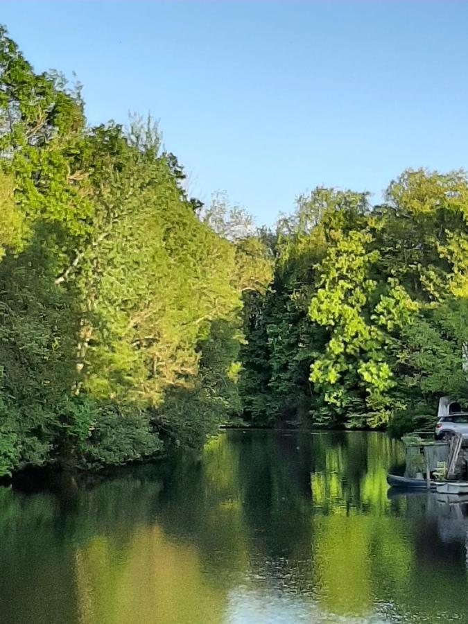 Dans Moulin Au Bord De L'Eau, Appartement Chaleureux Saint-Pryvé-Saint-Mesmin المظهر الخارجي الصورة